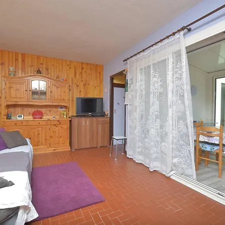 Villa Grau Village 32, Maison T3, Au Grau Du Roi A 300m De La Pour 6 Personnes *